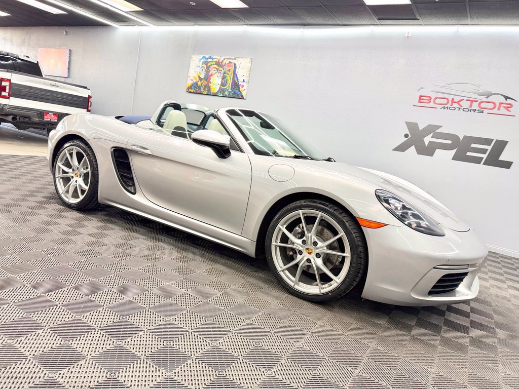 Used 2018 Porsche 718 Boxster RWD image 2