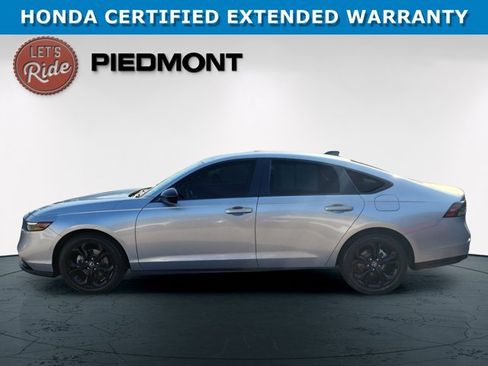 Used 2025 Honda Accord SE image 9