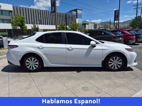 Used 2019 Toyota Camry LE FWD image 2