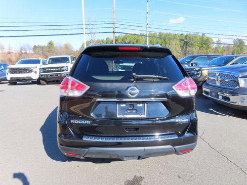 Used 2015 Nissan Rogue SV w/ SV Premium Package image 5
