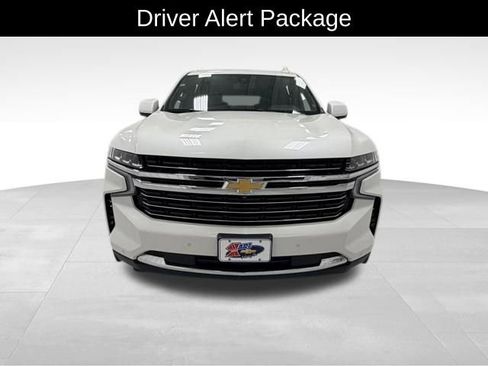 Certified 2022 Chevrolet Suburban LT w/ LT Signature Package image 9