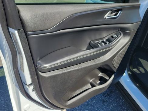 Used 2024 Jeep Grand Cherokee L Laredo w/ Trailer Tow Package image 22