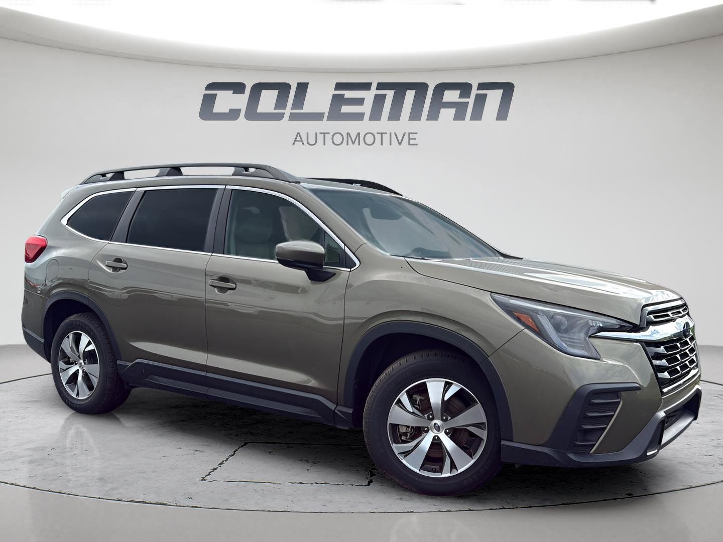 Used 2025 Subaru Ascent Premium AWD/4WD image 14