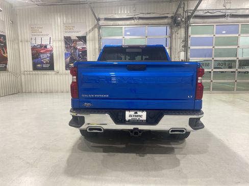 Used 2023 Chevrolet Silverado 1500 LT AWD/4WD image 7