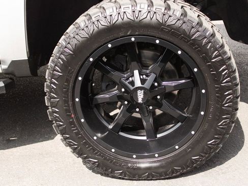 Used 2018 Chevrolet Silverado 1500 LTZ image 36