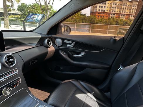 Used 2016 Mercedes-Benz C 300 Luxury w/ Premium 2 Package image 17