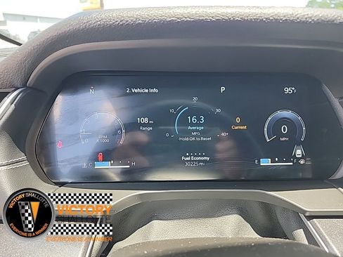 Certified 2023 Jeep Grand Cherokee Laredo image 24