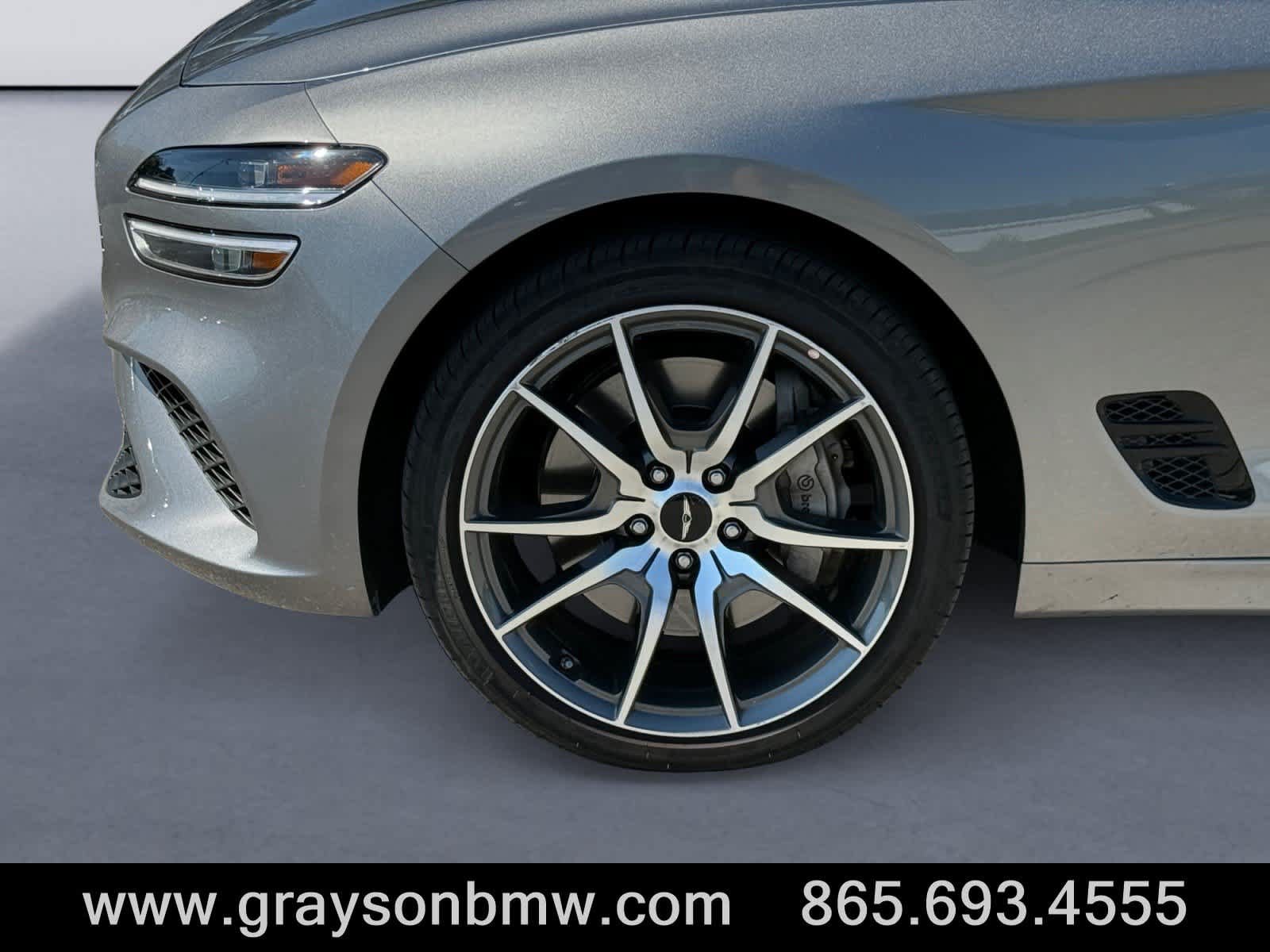 Used 2026 Genesis G70 2.5T RWD image 9