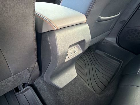 Used 2024 Subaru Crosstrek 2.5i Limited image 17