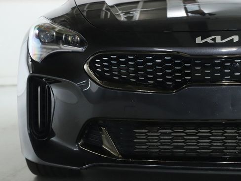 Used 2023 Kia Stinger GT2 image 6