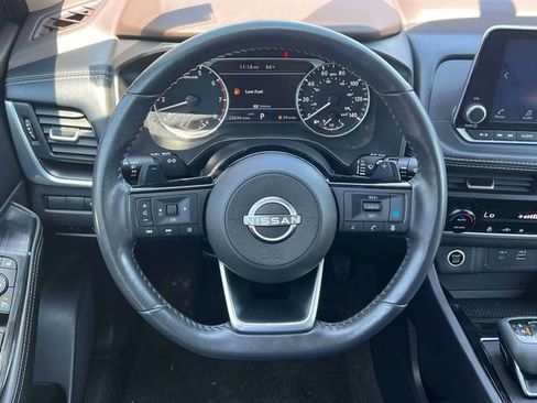 Used 2023 Nissan Rogue SV w/ SV Premium B Package image 14