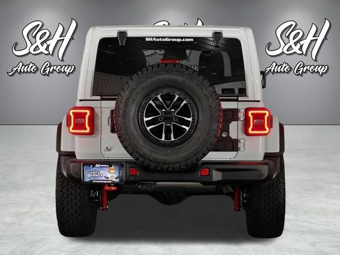 Used 2026 Jeep Wrangler Unlimited Rubicon AWD/4WD image 22