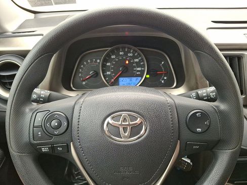 Used 2014 Toyota RAV4 LE AWD/4WD image 19