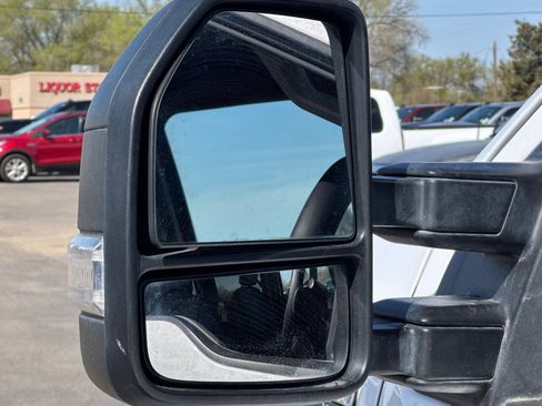 Used 2019 Ford F150 XLT w/ Equipment Group 302A Luxury AWD/4WD image 28