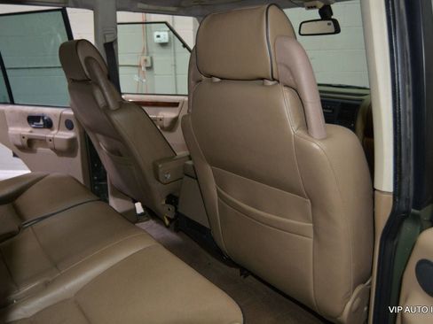 Used 2000 Land Rover Discovery image 19
