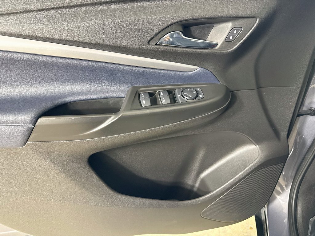 Used 2023 Chevrolet Bolt EUV Premier w/ Super Cruise Package FWD image 20