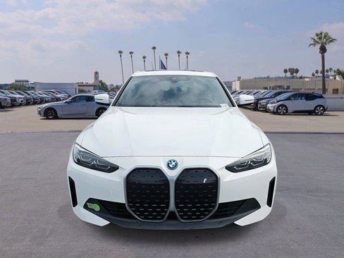Used 2023 BMW i4 eDrive35 w/ Premium Package image 2
