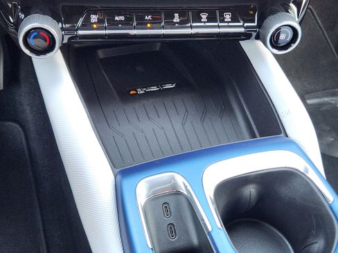 New 2026 Chevrolet Equinox EV LT image 15