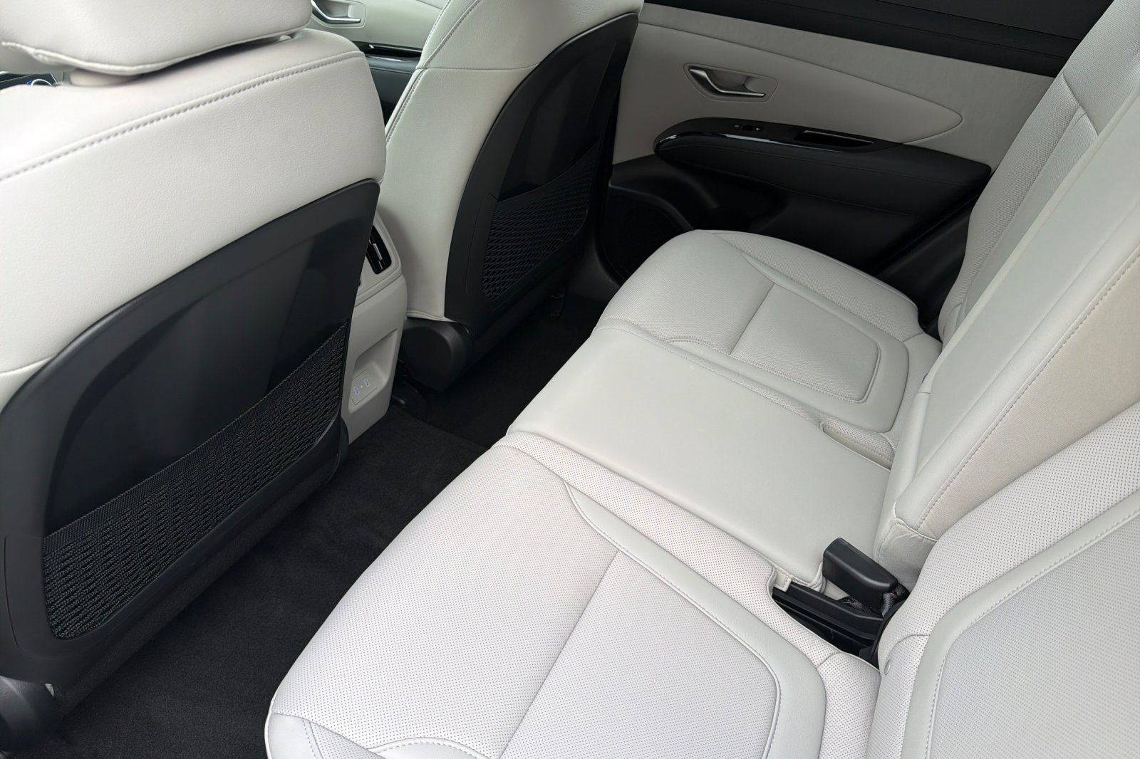 Certified 2025 Hyundai Tucson Limited AWD/4WD image 15