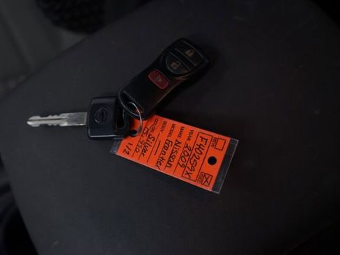 Used 2009 Nissan Frontier SE w/ SE Value Truck Pkg image 22