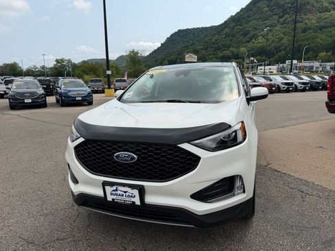 Used 2024 Ford Edge SEL w/ Convenience Package AWD/4WD image 2