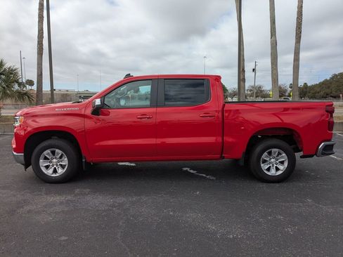 Used 2025 Chevrolet Silverado 1500 LT image 7