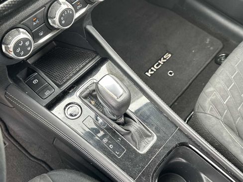 Used 2023 Nissan Kicks SV image 19