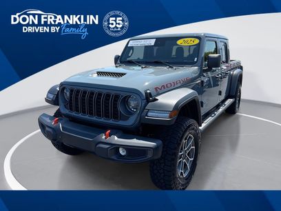 Used 2025 Jeep Gladiator Mojave w/ Convenience Group