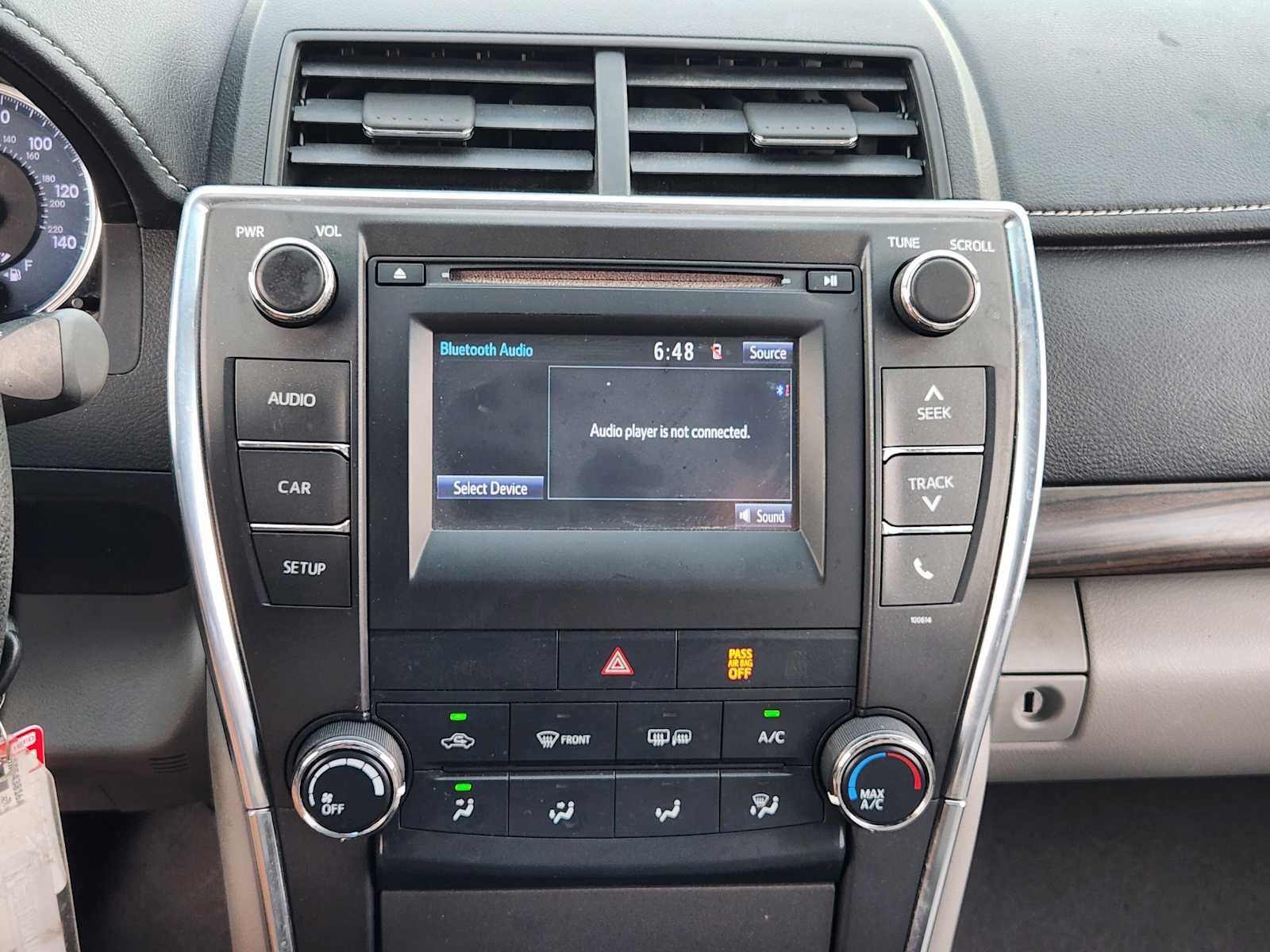 Used 2016 Toyota Camry LE FWD image 16
