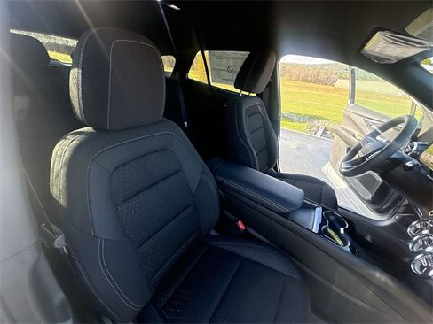 New 2025 Chevrolet Blazer EV LT image 29
