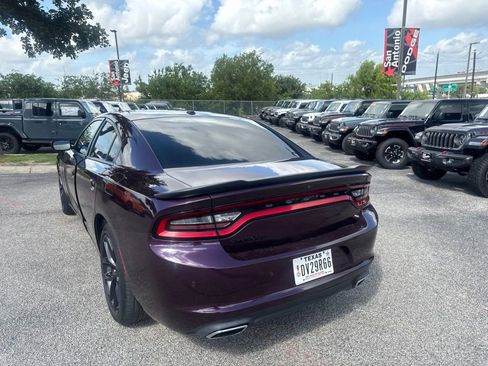 Used 2021 Dodge Charger SXT w/ Blacktop Package RWD image 30