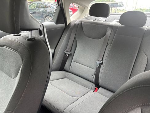 Used 2025 Kia K4 FWD image 35