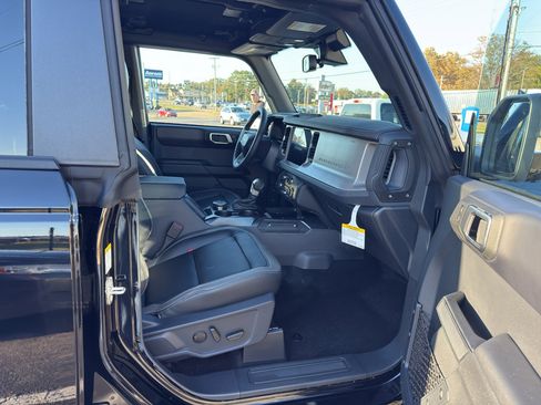 New 2025 Ford Bronco Outer Banks image 26