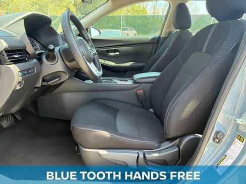 Used 2025 Nissan Sentra SV FWD image 10