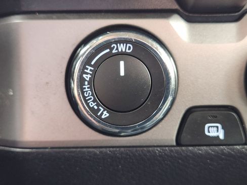 Used 2023 Toyota Tacoma SR AWD/4WD image 19