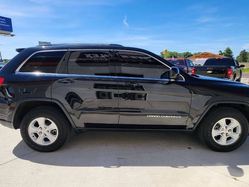 Used 2016 Jeep Grand Cherokee Laredo w/ Quick Order Package 23E AWD/4WD image 7