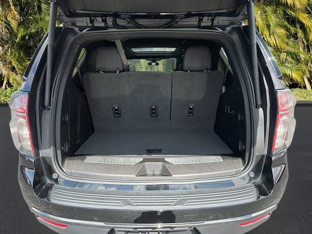 Used 2022 Chevrolet Tahoe RST w/ Luxury Package RWD image 28