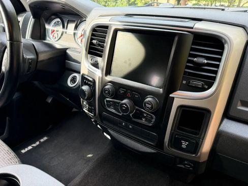 Used 2015 RAM 1500 Big Horn AWD/4WD image 10