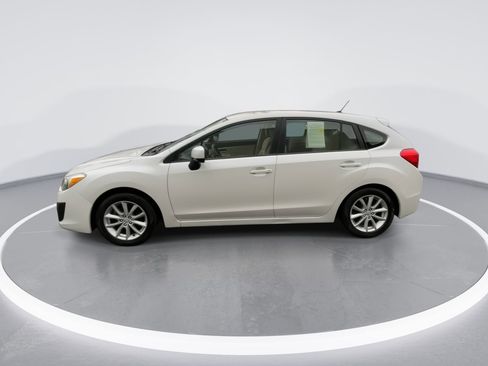 Used 2013 Subaru Impreza 2.0i Premium image 10