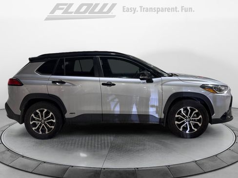 Used 2024 Toyota Corolla Cross AWD Hybrid image 8