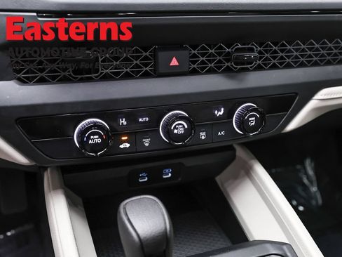 Used 2025 Honda Accord LX image 19