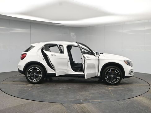 Used 2019 Mercedes-Benz GLA 250 image 44