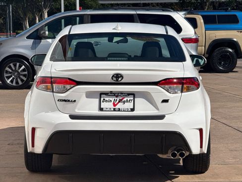 Certified 2025 Toyota Corolla SE image 6