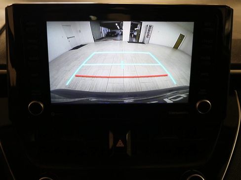 Used 2022 Toyota Corolla LE image 24