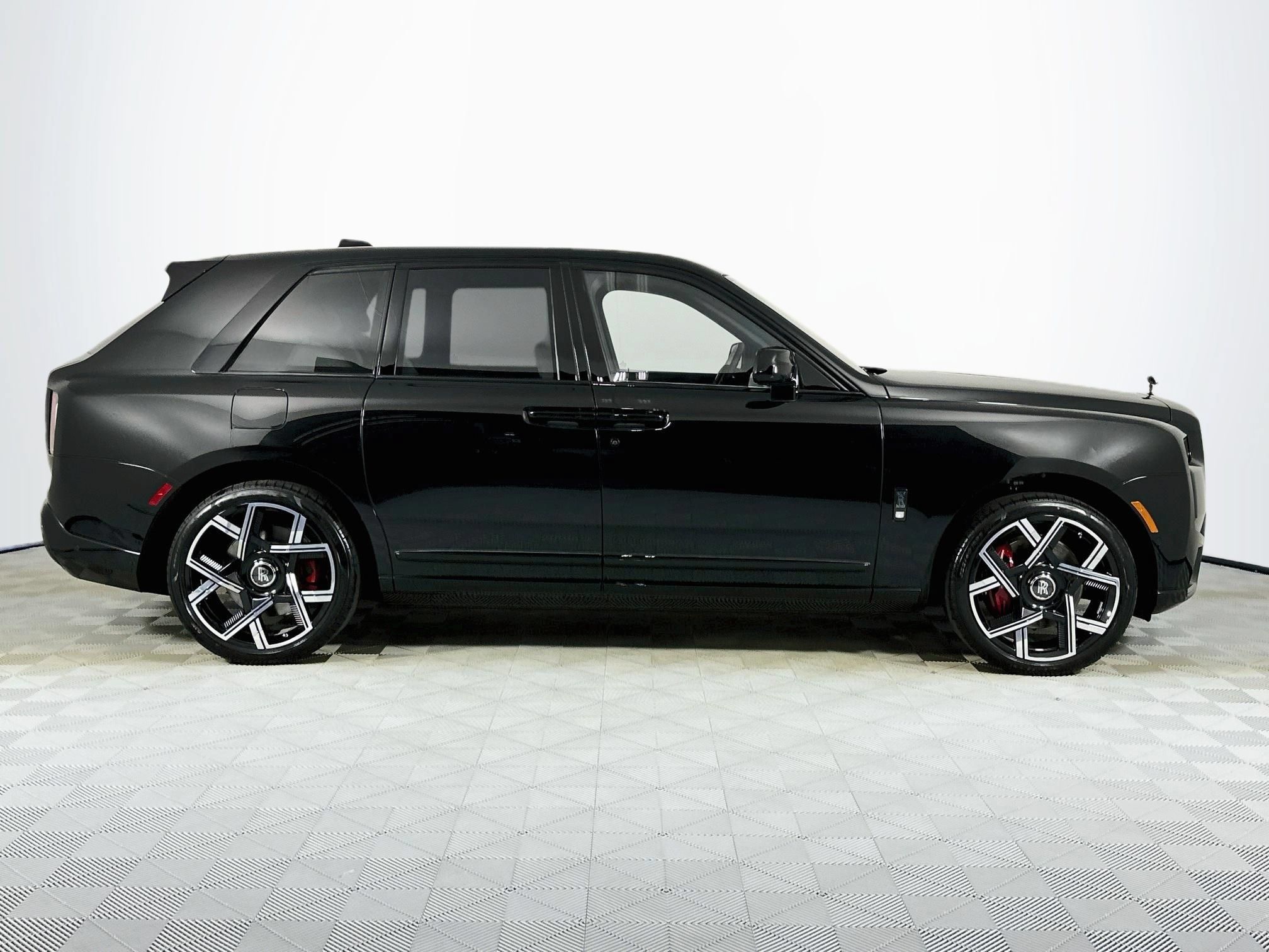 New 2027 Rolls-Royce Cullinan Black Badge AWD/4WD image 7