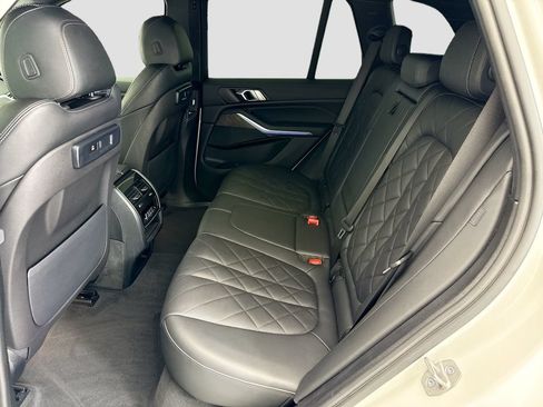 Used 2023 BMW X5 xDrive40i w/ M Sport Package AWD/4WD image 20