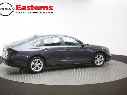 Used 2025 Honda Accord LX image 40
