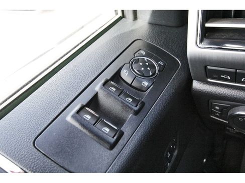 Used 2018 Ford F150 Platinum AWD/4WD image 19