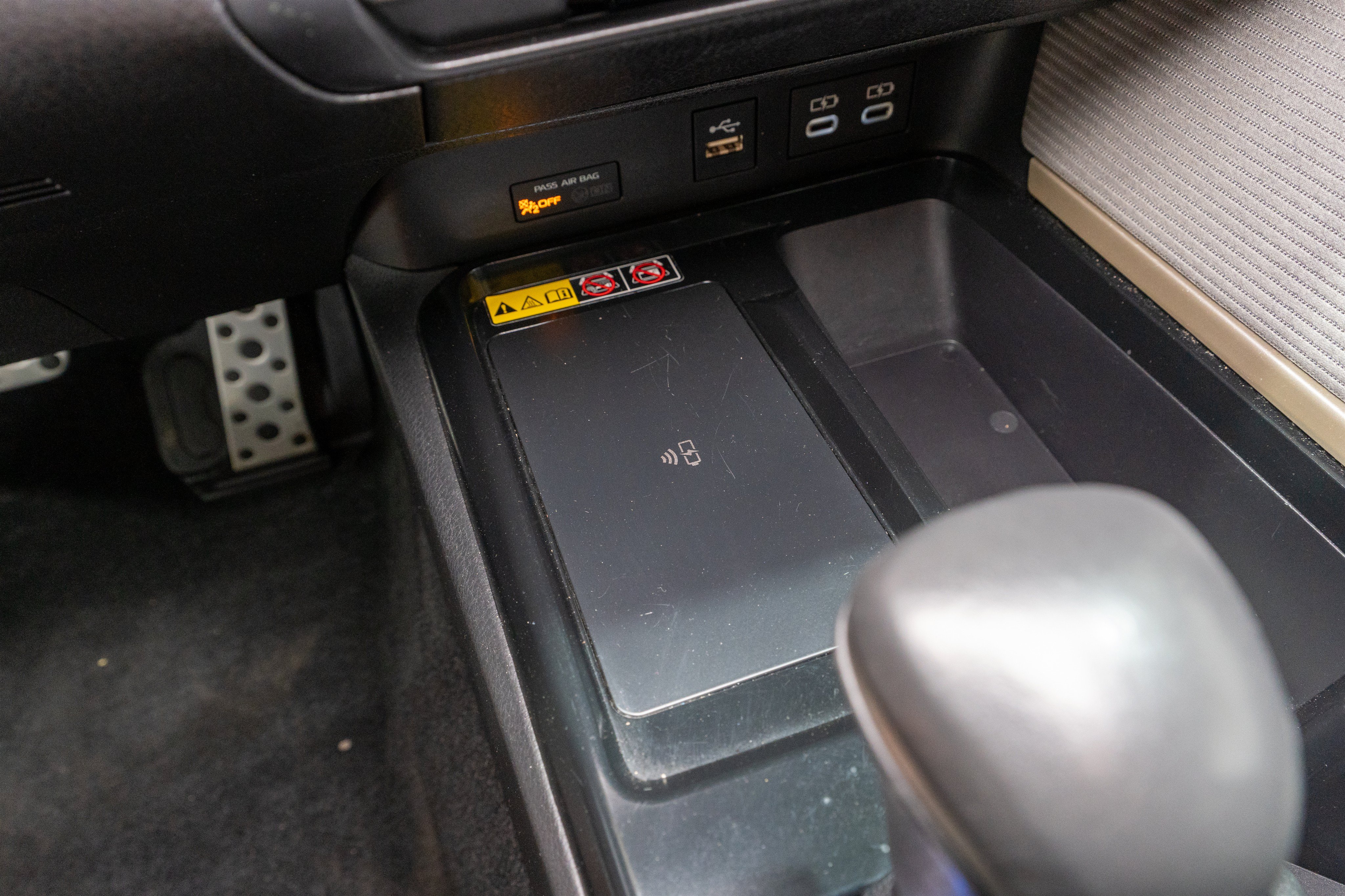 Used 2025 Toyota Camry SE FWD image 19