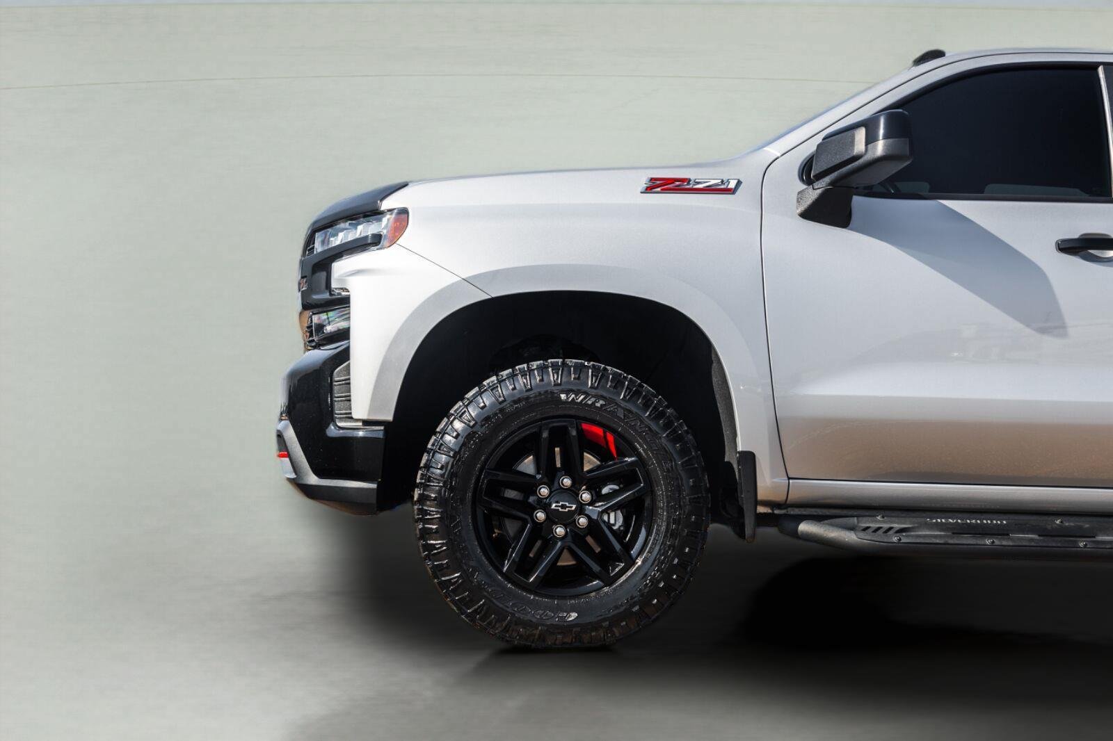 Used 2021 Chevrolet Silverado 1500 LT Trail Boss w/ LPO, Dark Essentials Package AWD/4WD image 7